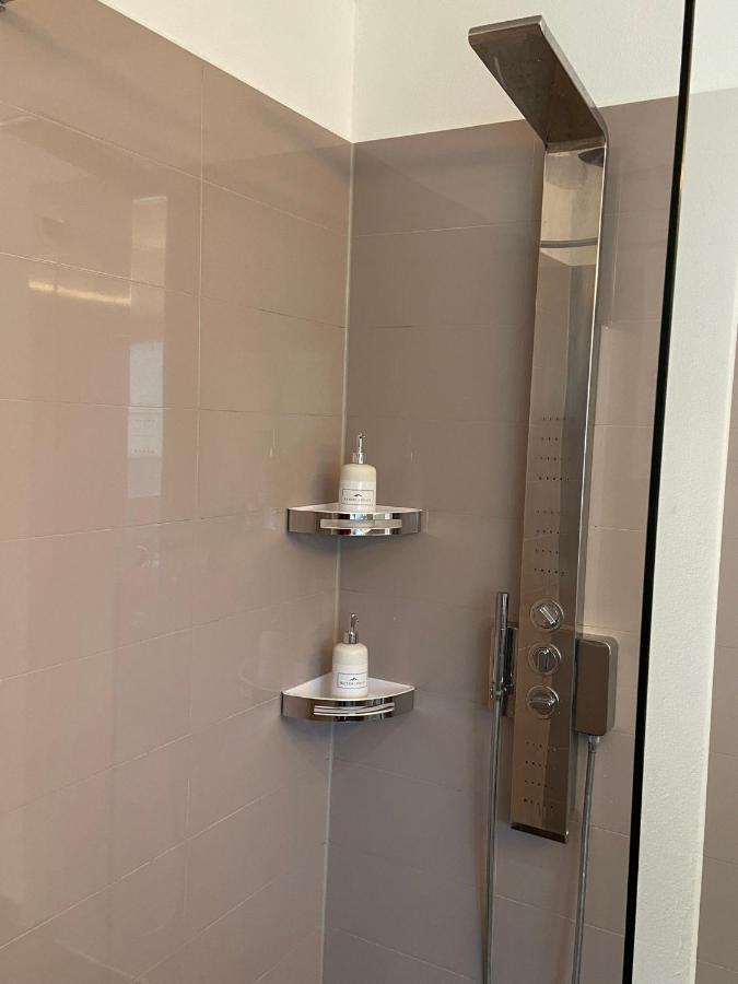 Modern Eingerichtete Wohnung Mit 2 Schlafzimmern Bergen (Bavaria) Exterior foto