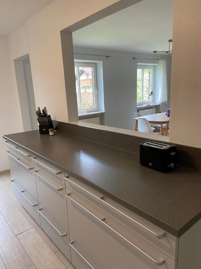 Modern Eingerichtete Wohnung Mit 2 Schlafzimmern Bergen (Bavaria) Exterior foto