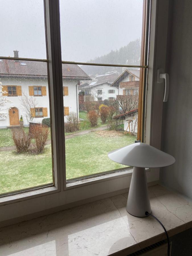Modern Eingerichtete Wohnung Mit 2 Schlafzimmern Bergen (Bavaria) Exterior foto